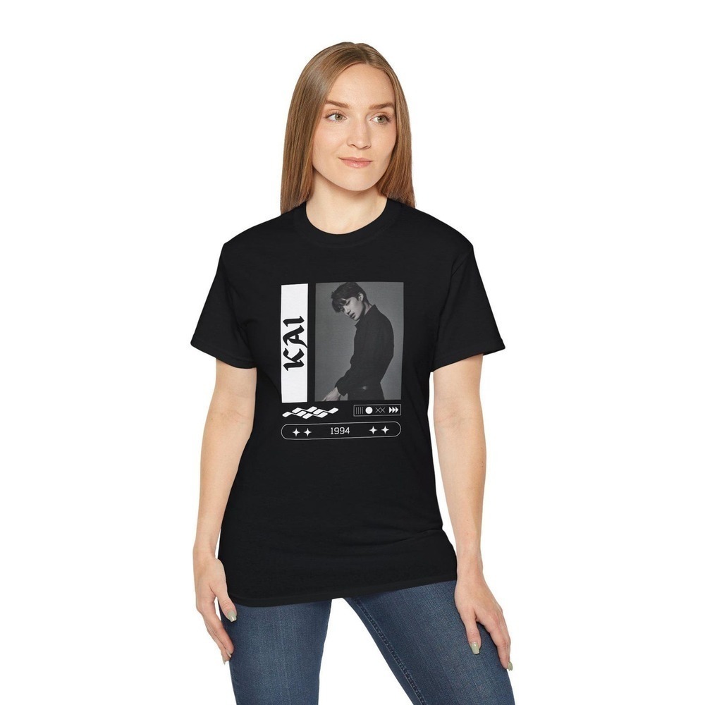 EXO Kai Kpop Idol Retro Fans Graphic Classic Unisex T-Shirt